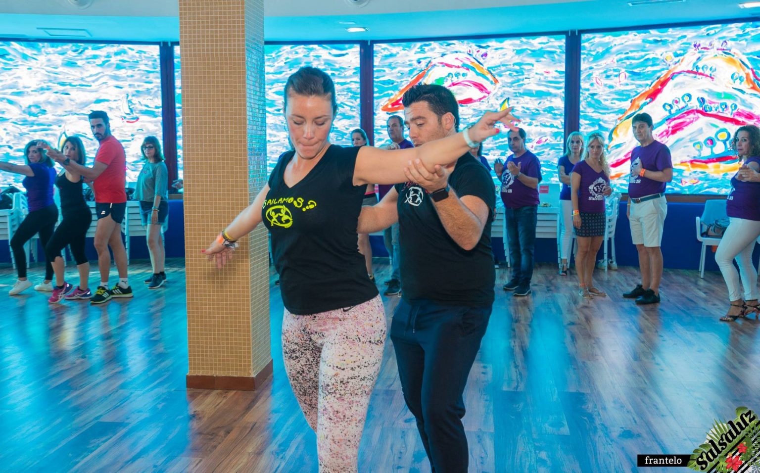 Salsa Academia Bailamos? Clases de Salsa Bachata Kizomba Zumba